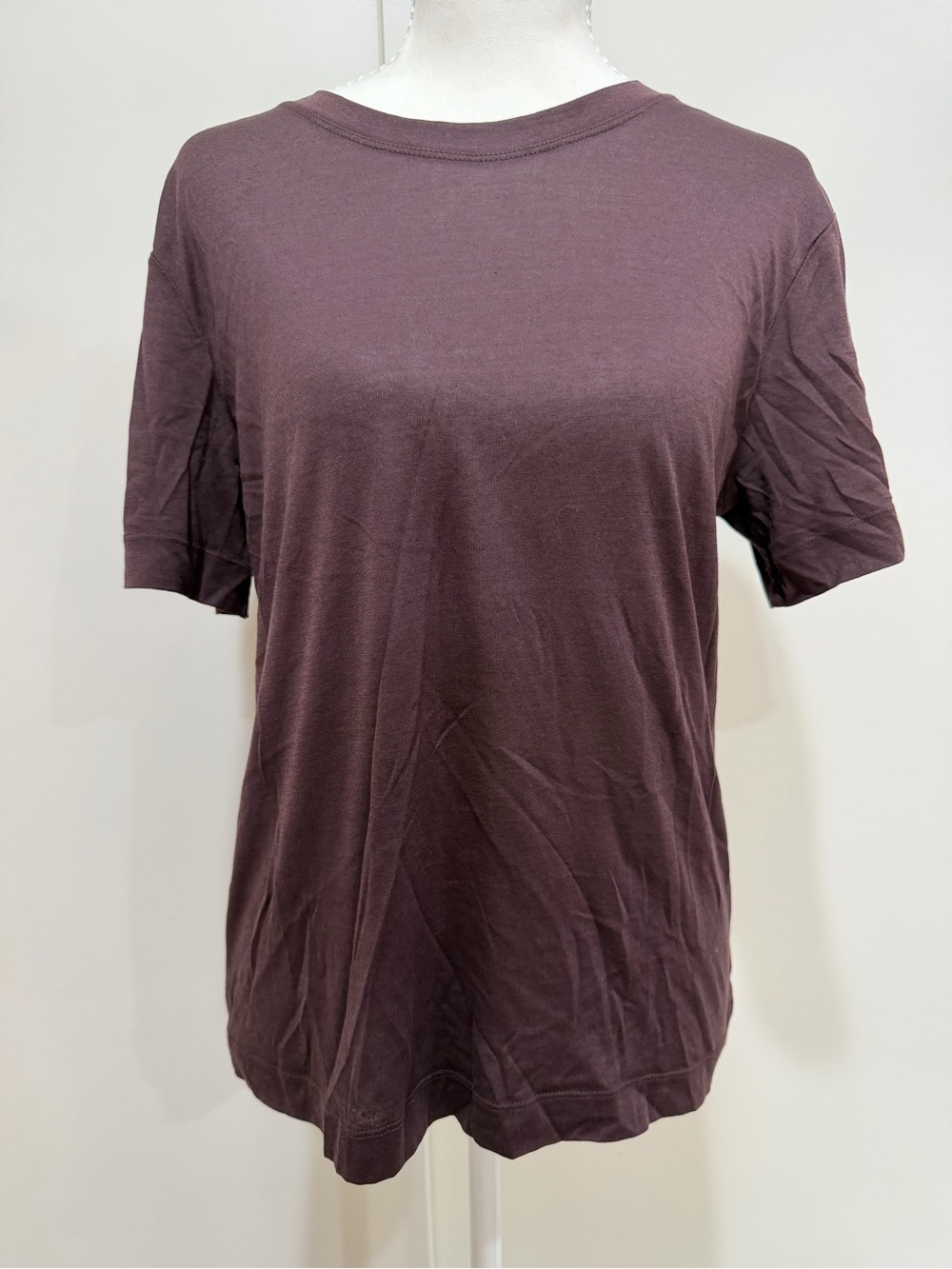 Women’s silk blend Crew Neck T-Shirt in Deep Plum